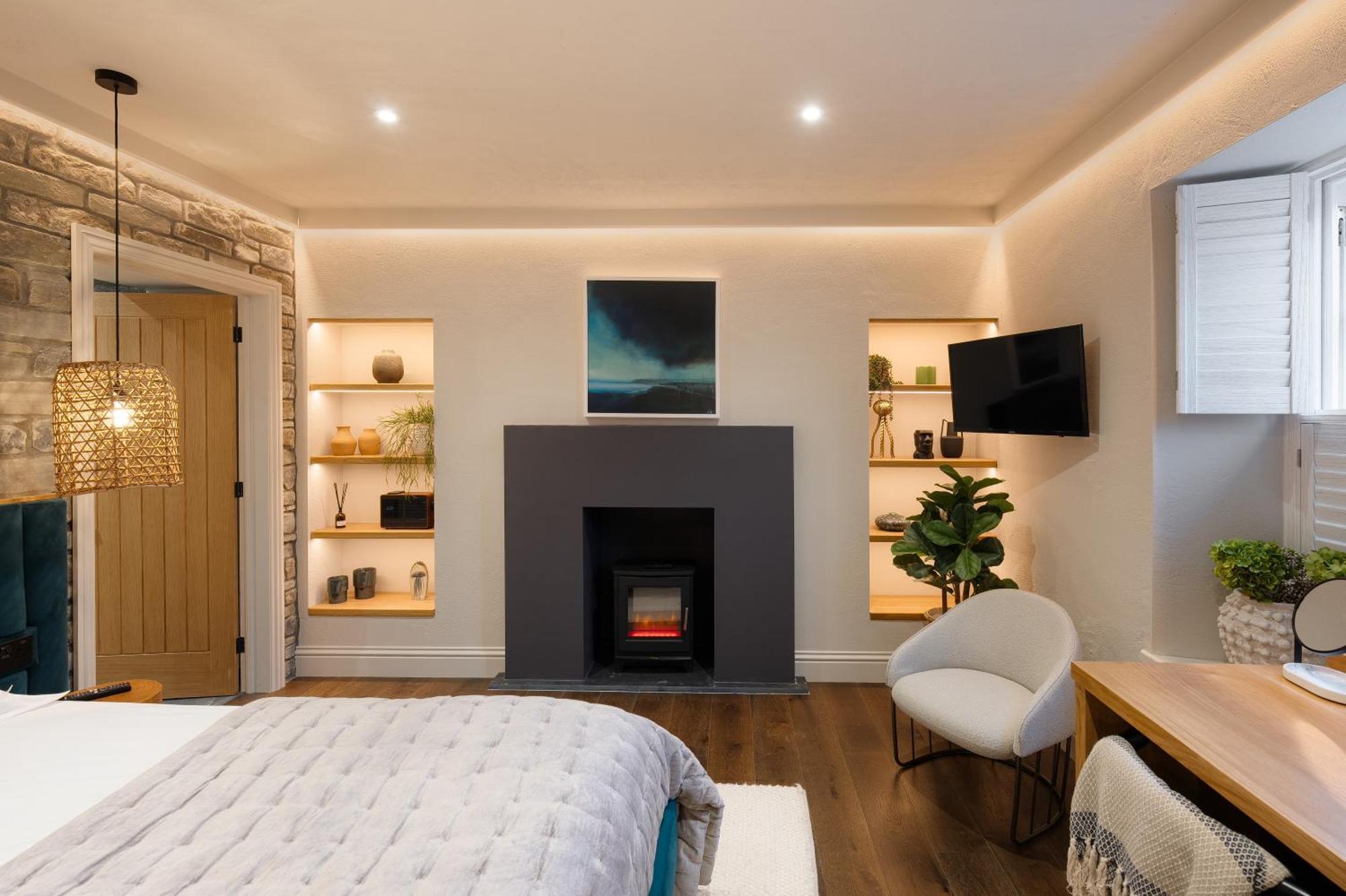 Hive Townhouse Hotel Аберерън Екстериор снимка